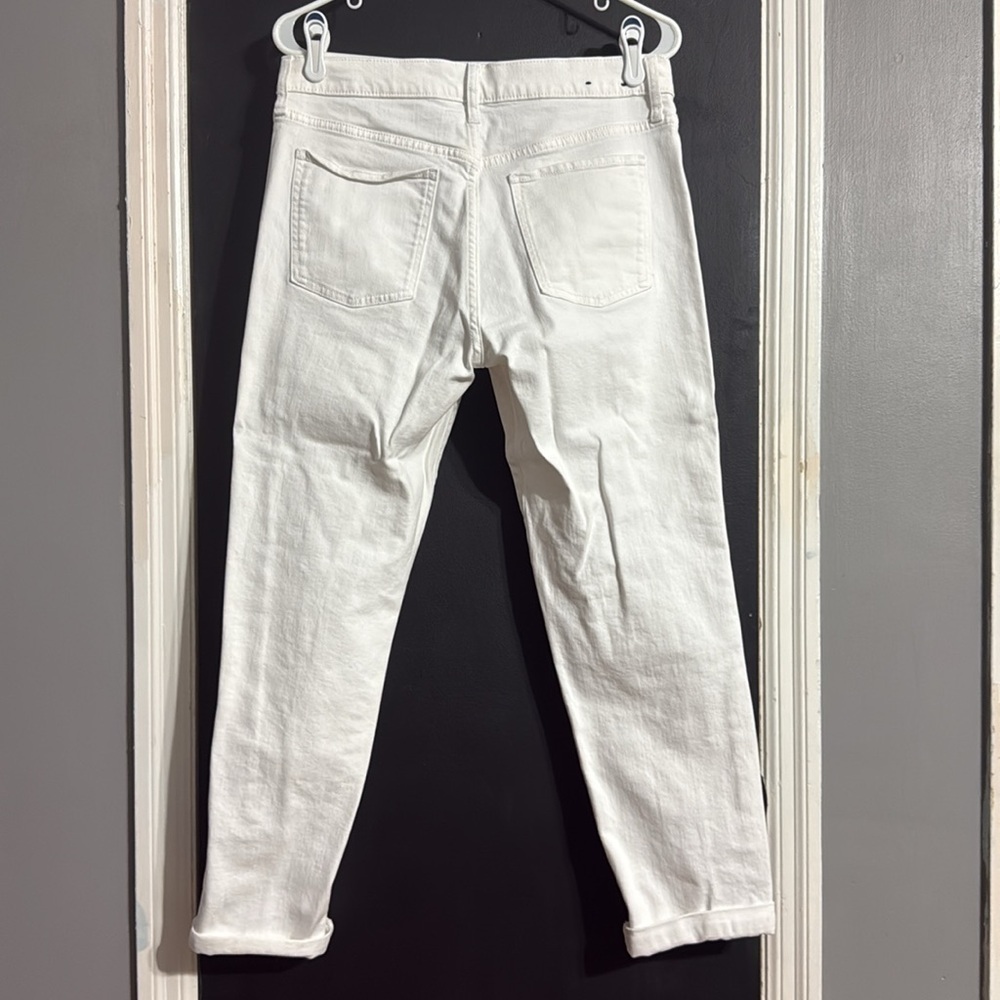 GAP Distressed Girlfriend Midrise Jeans Optic White Size: 8/29 27.5” - Picture 2 of 6